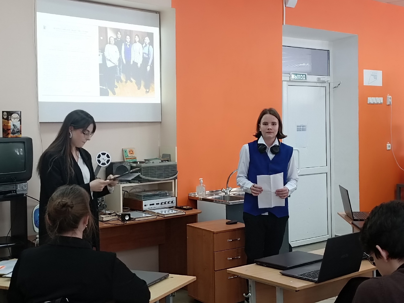 Преподаватели кафедры ИМОИМ приняли участие в проведении ежегодного регионального конкурса школьников «Высший пилотаж»